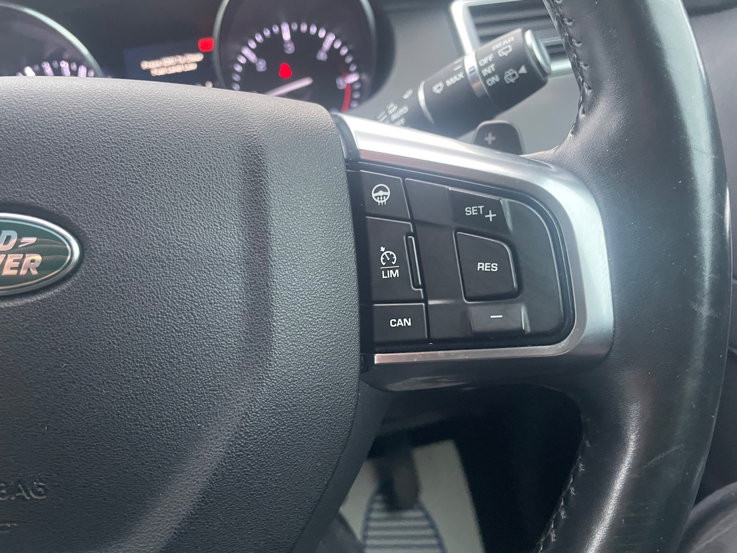 Used Land Rover Discovery Sport 2015 for sale - 76792459: Photo 19