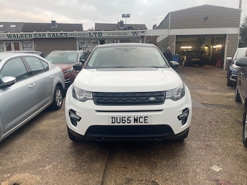 Land Rover Discovery Sport feature image