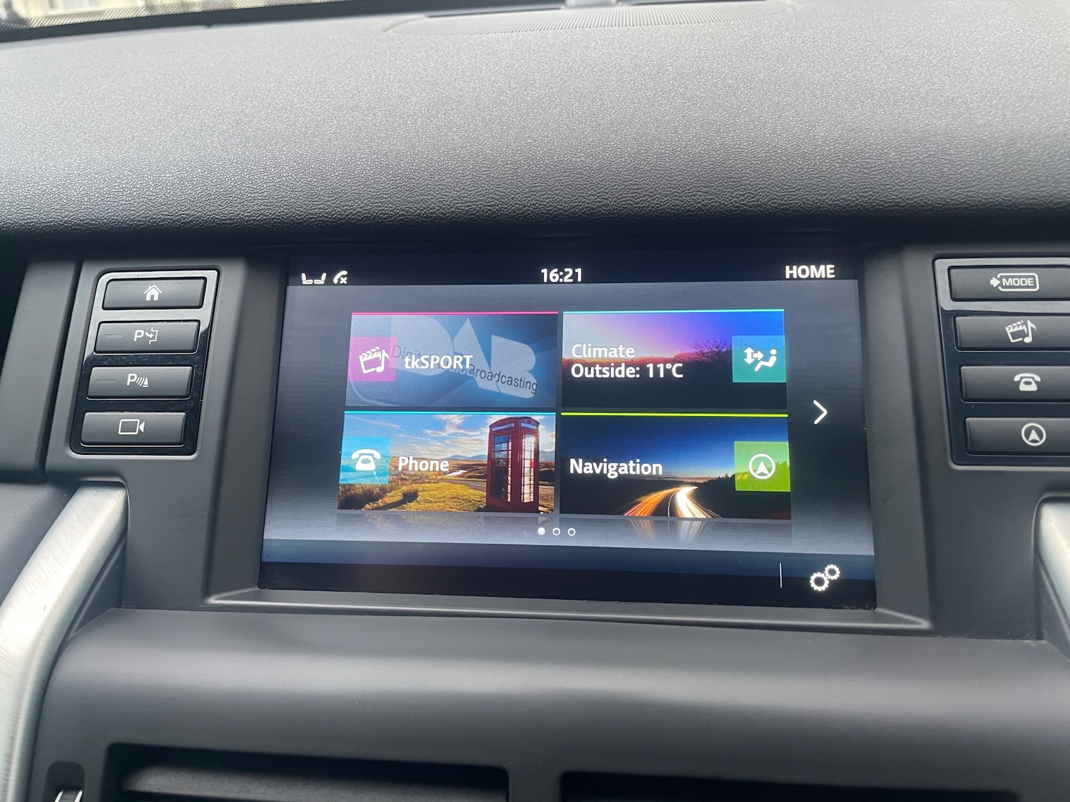 Used Land Rover Discovery Sport 2015 for sale - 76792459: Photo 25