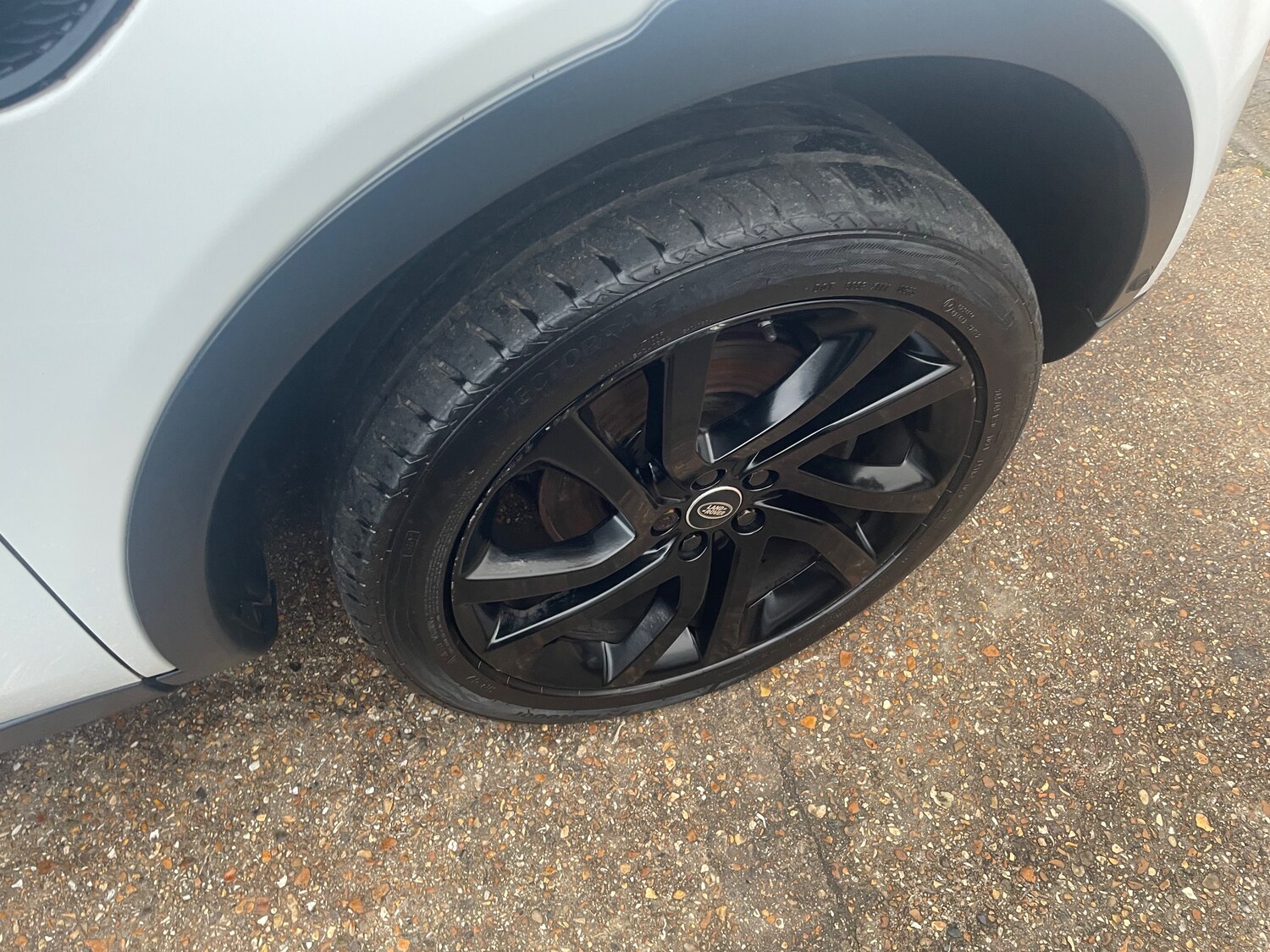 Used Land Rover Discovery Sport 2015 for sale - 76792459: Photo 32