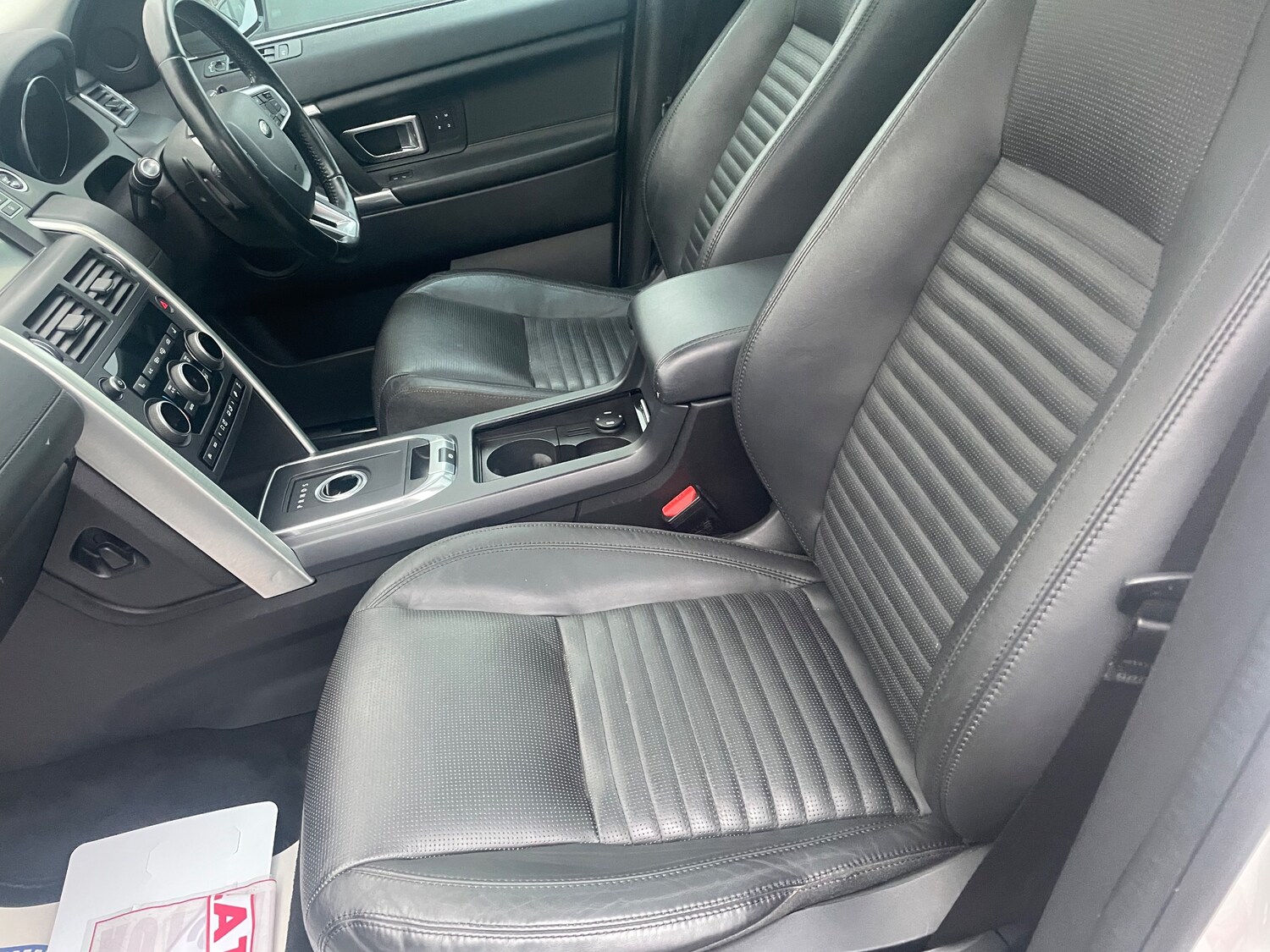 Used Land Rover Discovery Sport 2015 for sale - 76792459: Photo 33