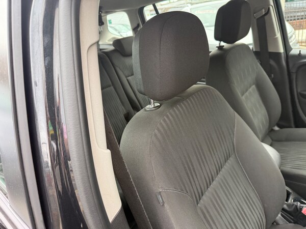 Used Vauxhall Zafira 2015 for sale - 75356159: Photo 25