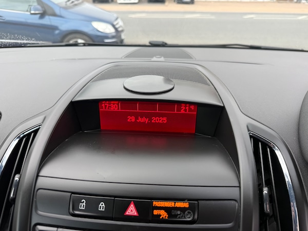 Used Vauxhall Zafira 2015 for sale - 75356159: Photo 26