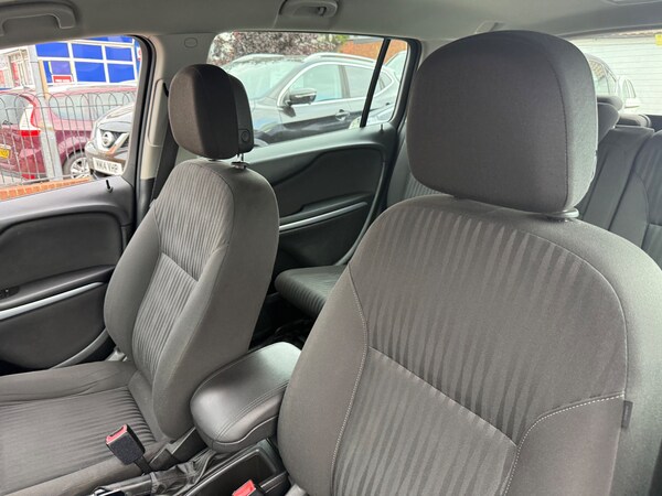 Used Vauxhall Zafira 2015 for sale - 75356159: Photo 8