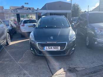 Used Peugeot 5008 2014 for sale - 76305326: Photo