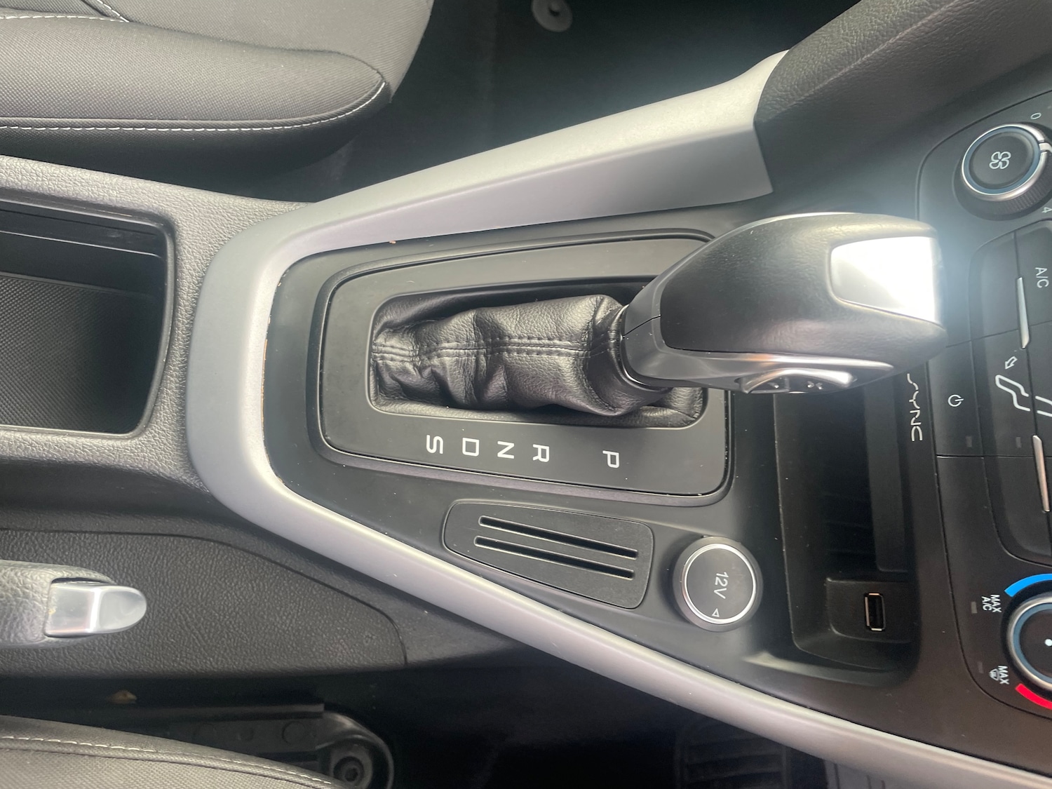 Used Ford Focus 2015 for sale - 76128019: Photo 12