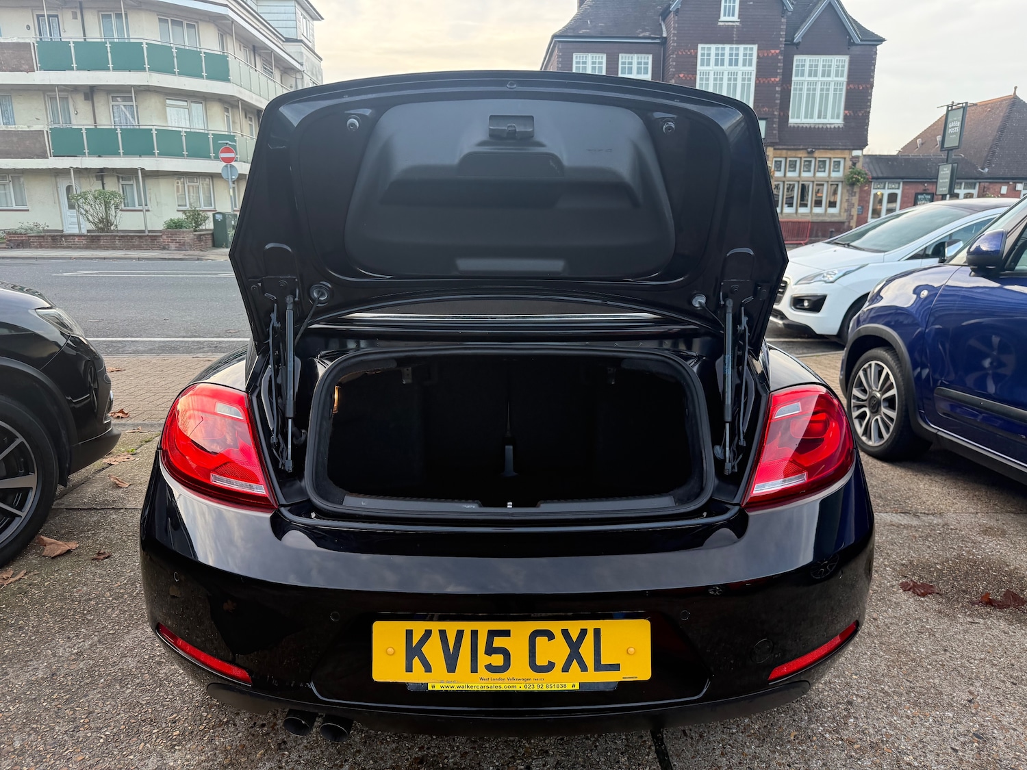 Used Volkswagen Beetle 2015 for sale - 76557833: Photo 11