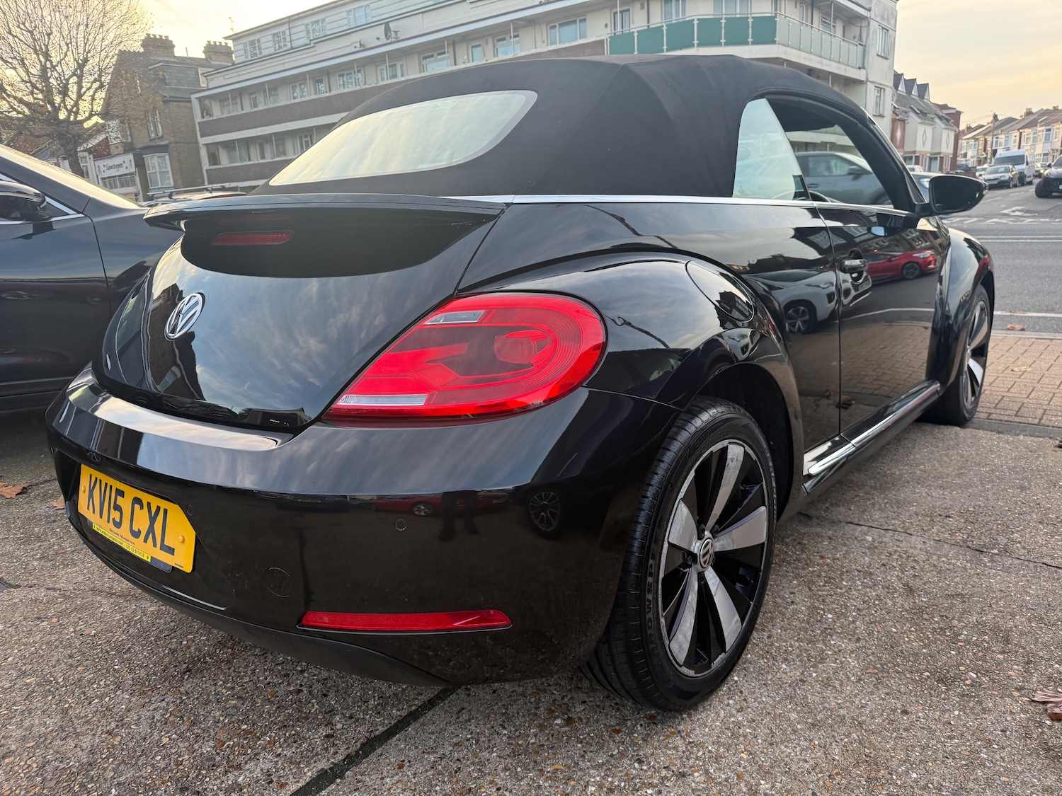 Used Volkswagen Beetle 2015 for sale - 76557833: Photo 3