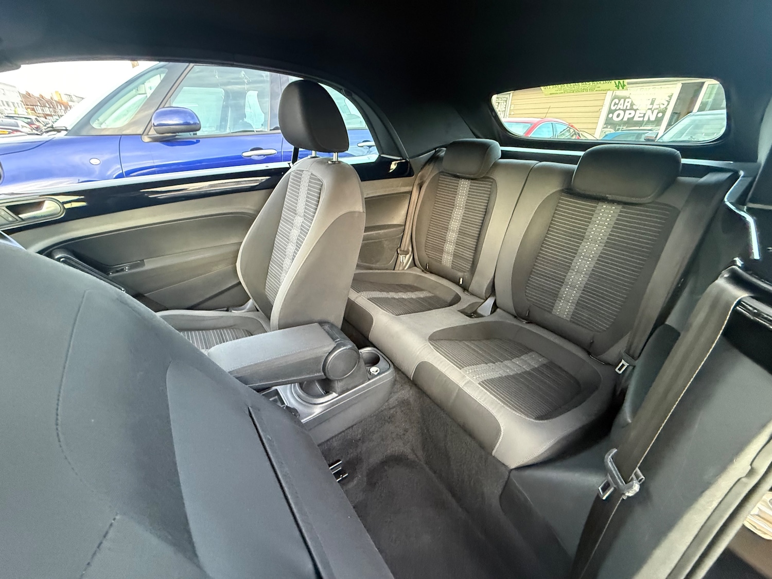 Used Volkswagen Beetle 2015 for sale - 76557833: Photo 7