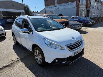 Used Peugeot 2008 2014 for sale - 76466267: Photo