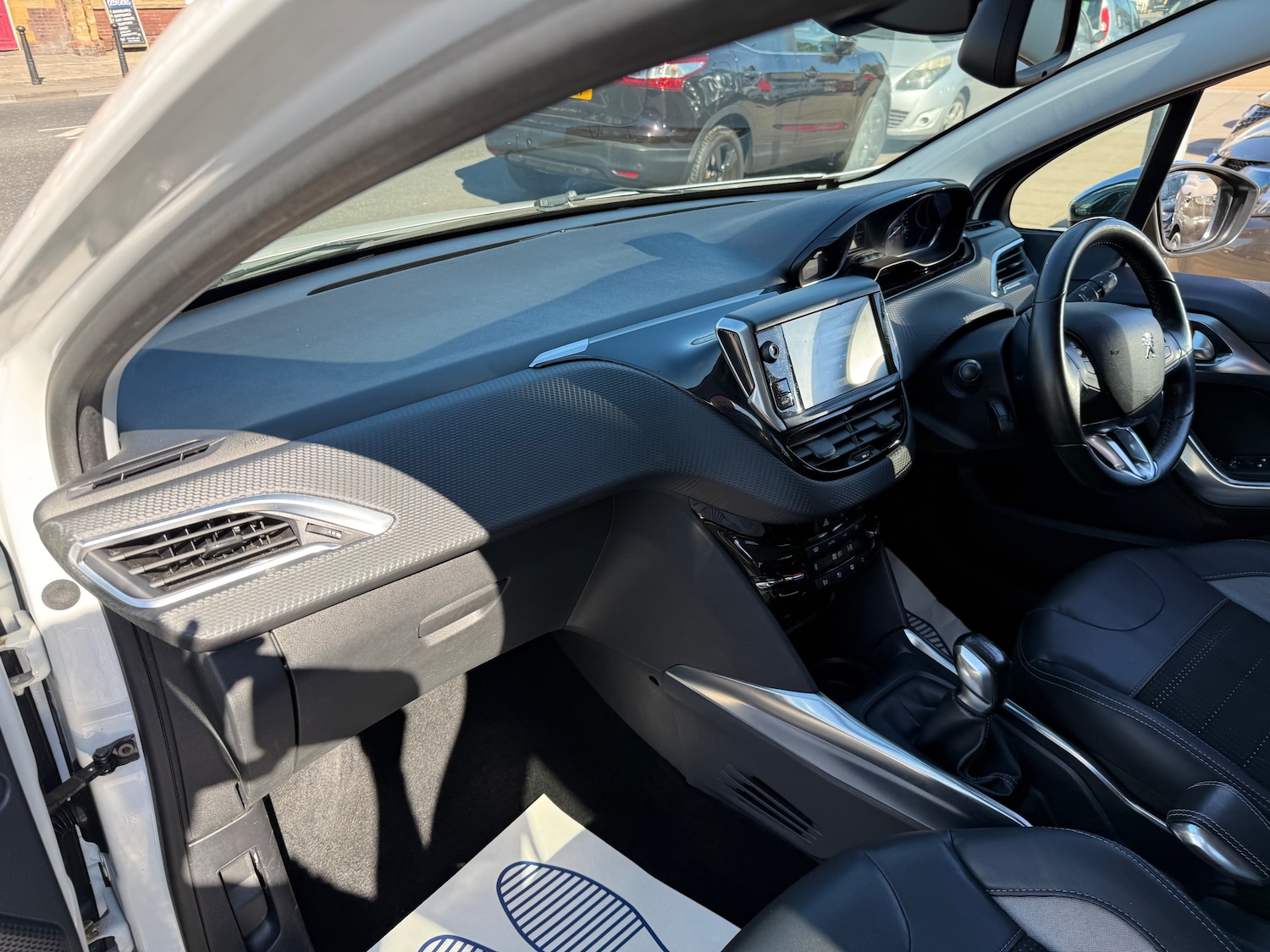 Used Peugeot 2008 2014 for sale - 76466267: Photo 8