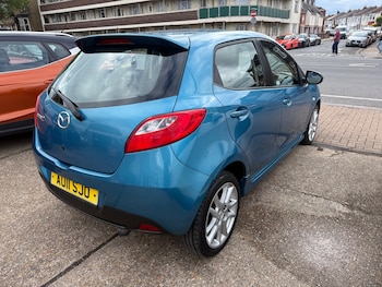 Used Mazda Mazda2 2011 for sale - 77802583: Photo