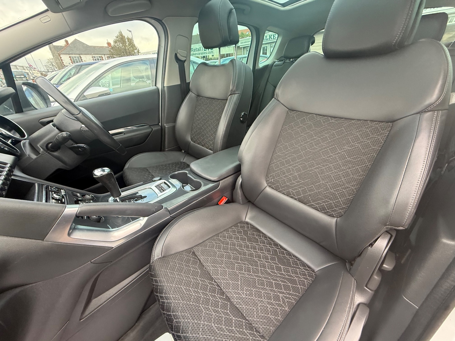 Used Peugeot 3008 2016 for sale - 76273762: Photo 7