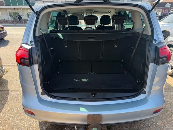 Used Vauxhall Zafira 2015 for sale - 75277575: Photo 16