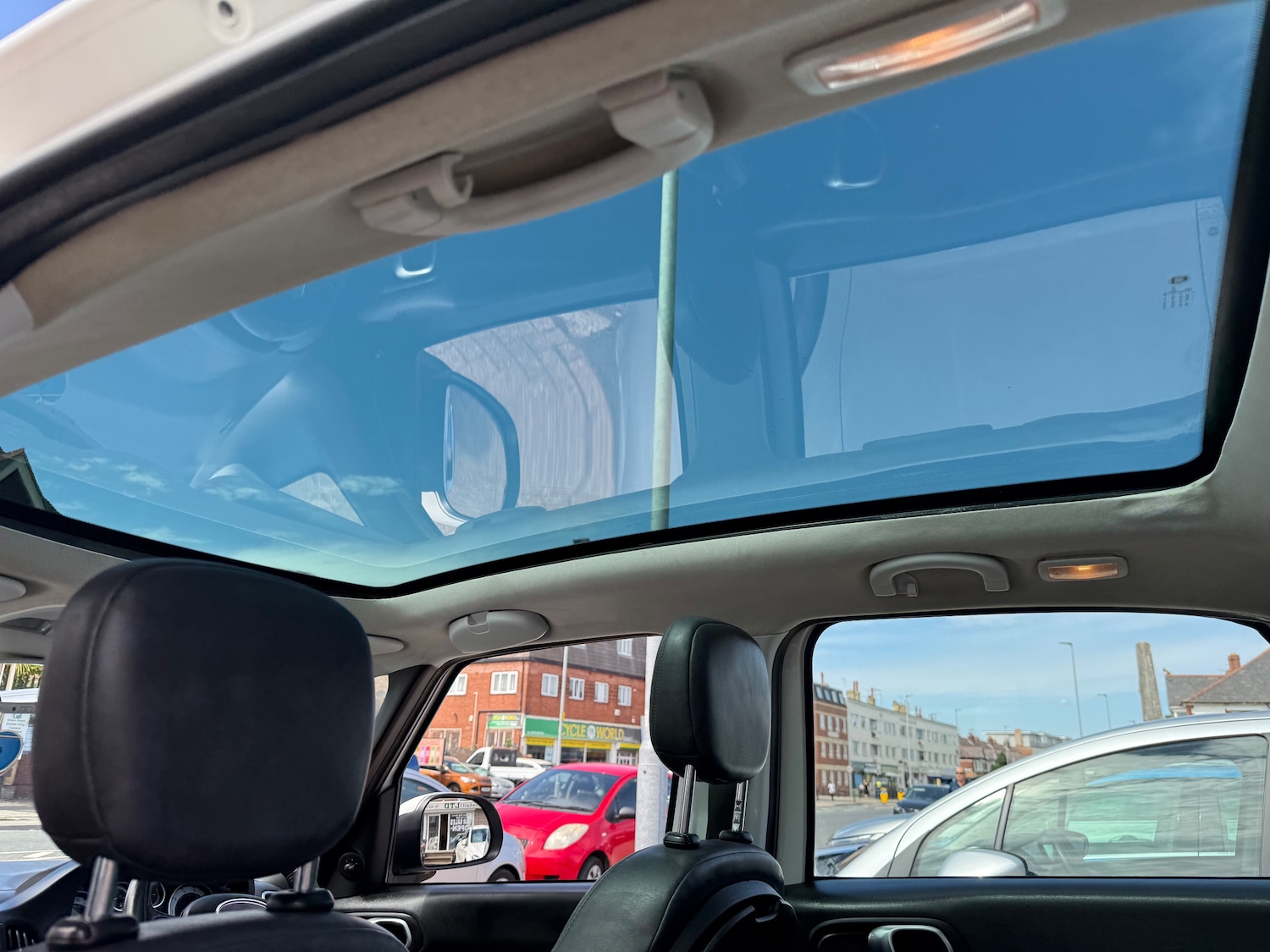 Used Fiat 500L 2013 for sale - 77327231: Photo 9