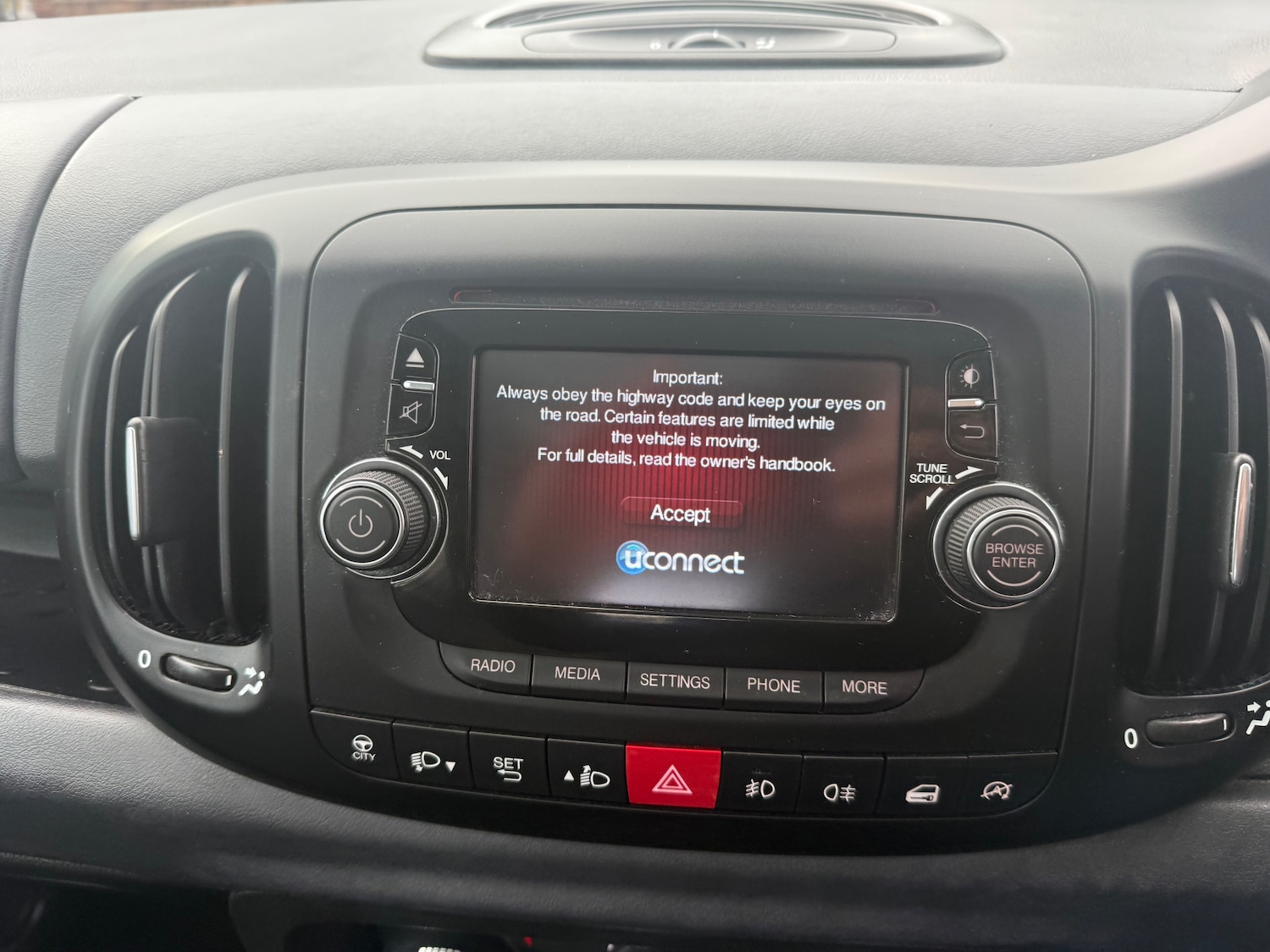 Used Fiat 500L 2013 for sale - 76224975: Photo 17