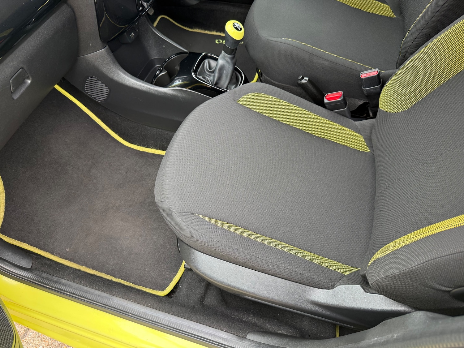 Used Toyota AYGO 2016 for sale - 75650933: Photo 10