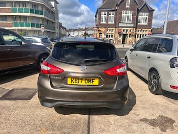 Used Nissan Pulsar 2017 for sale - 79673734: Photo