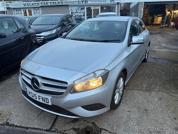Used Mercedes-Benz A-Class 2015 for sale - 77118141: Photo