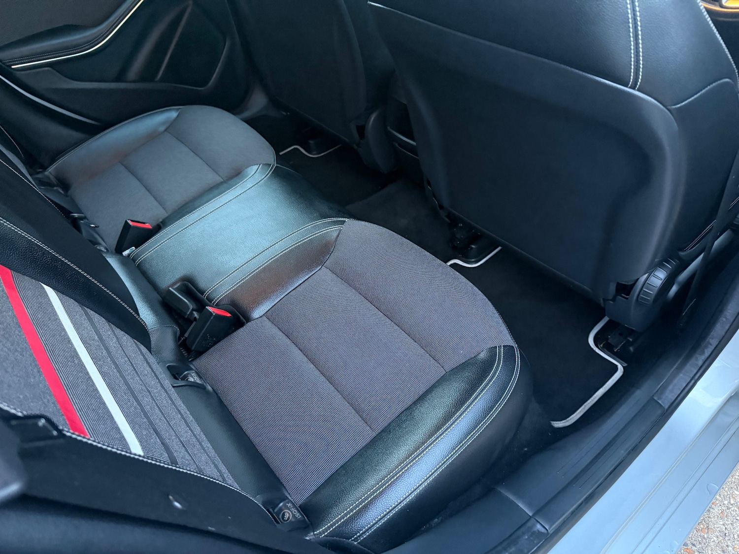 Used Mercedes-Benz A-Class 2015 for sale - 77118141: Photo 9