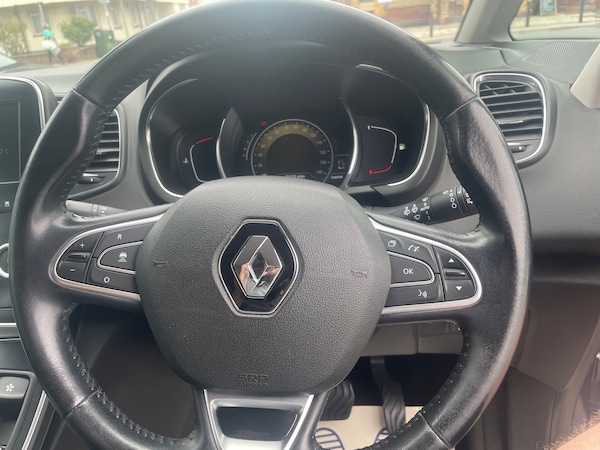 Used Renault Grand Scenic 2017 for sale - 75567844: Photo 13
