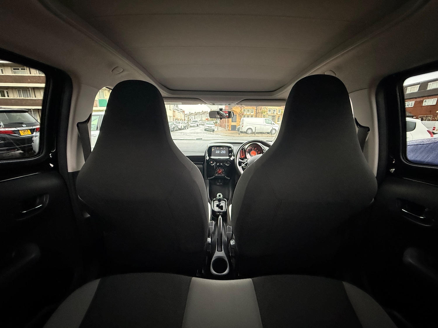 Used Toyota AYGO 2017 for sale - 76466261: Photo 12