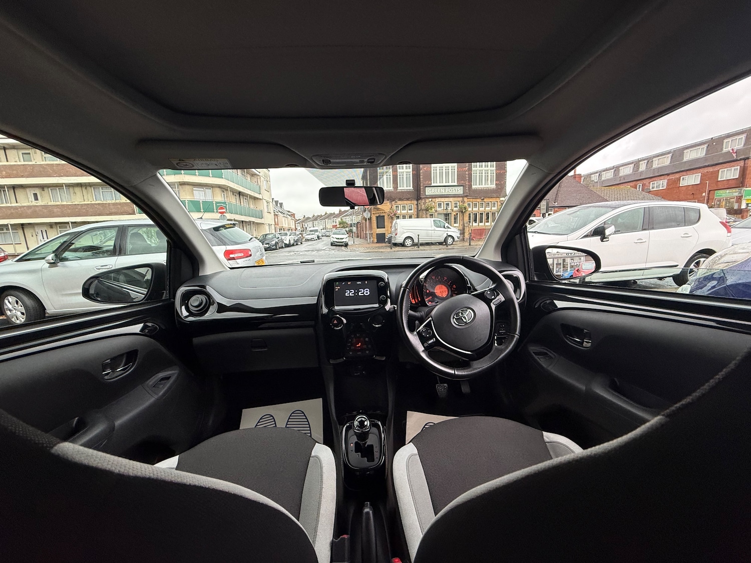 Used Toyota AYGO 2017 for sale - 76466261: Photo 14