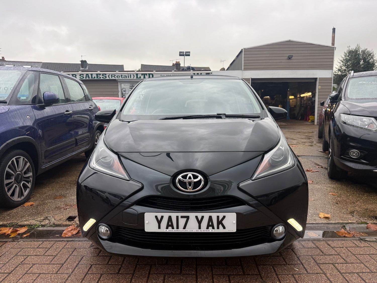 Used Toyota AYGO 2017 for sale - 76466261: Photo 2