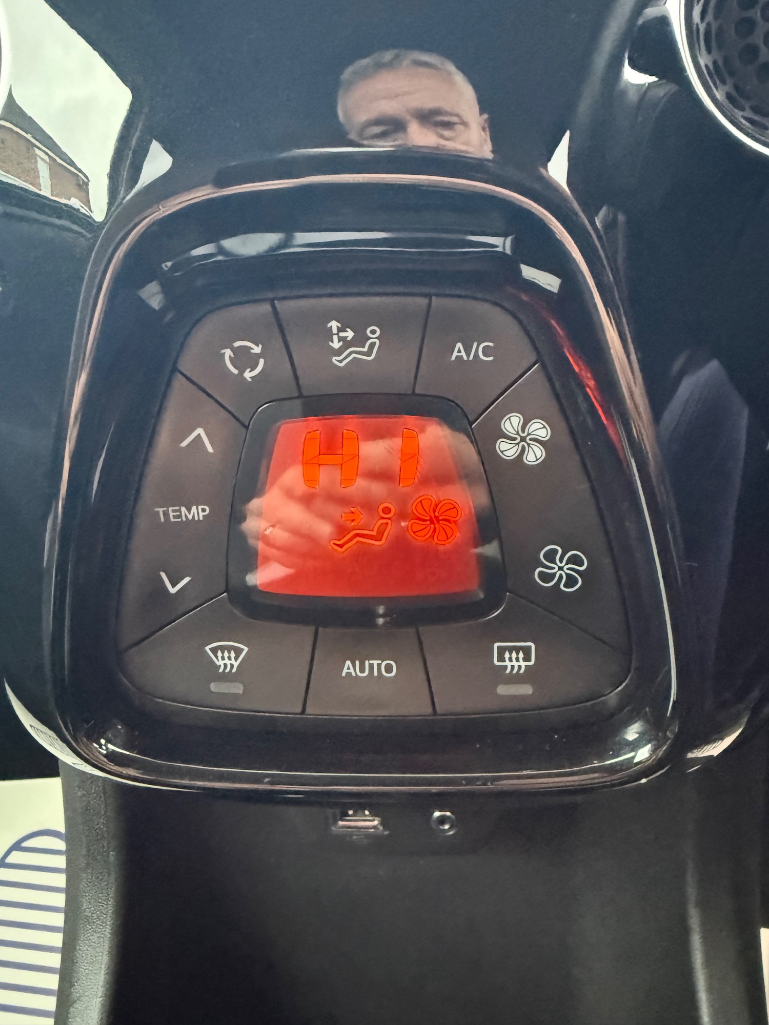 Used Toyota AYGO 2017 for sale - 76466261: Photo 20