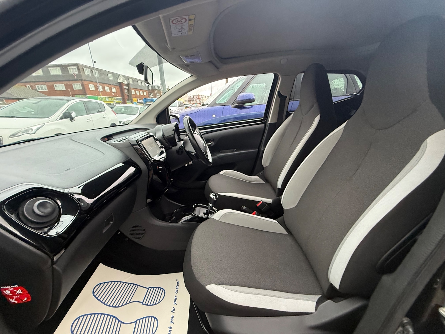 Used Toyota AYGO 2017 for sale - 76466261: Photo 6