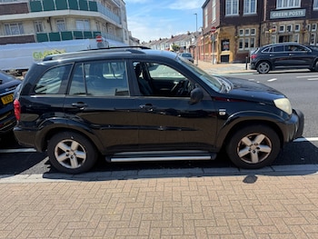 Used Toyota RAV4 2004 for sale - 78150441: Photo