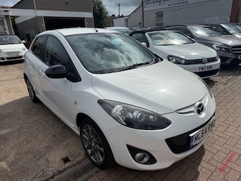 Used Mazda Mazda2 2014 for sale - 75499061: Photo