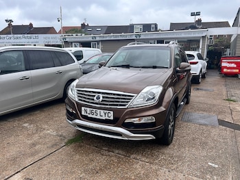 Used Ssangyong Rexton 2015 for sale - 79385882: Photo