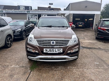 Used Ssangyong Rexton 2015 for sale - 79385882: Photo