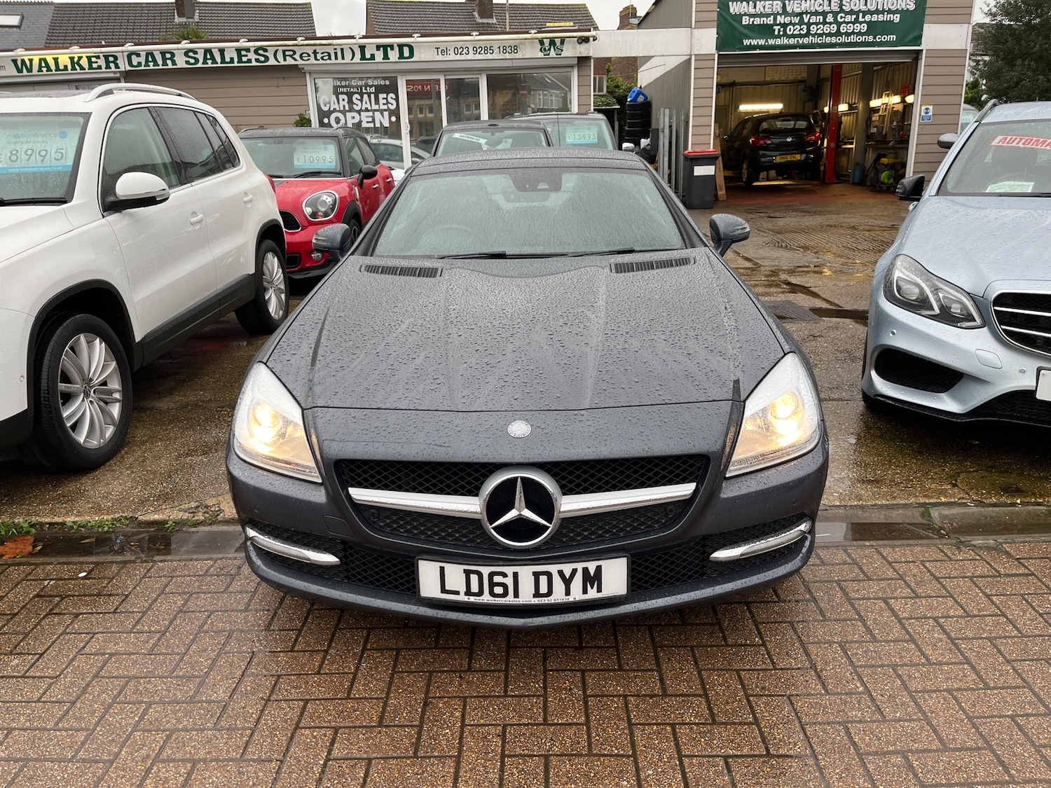 Used Mercedes-Benz SLK 2011 for sale - 77919129: Photo 2