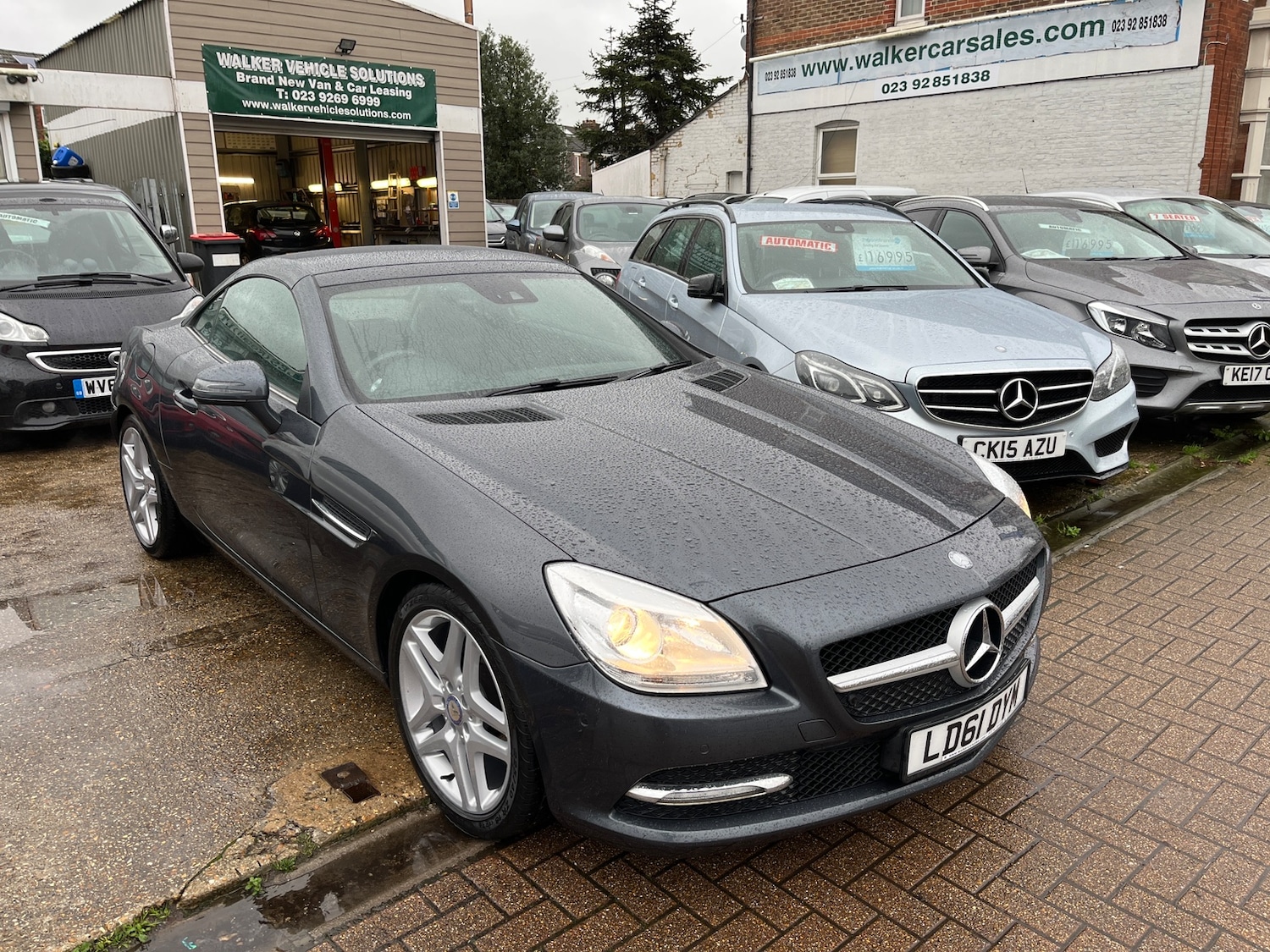 Used Mercedes-Benz SLK 2011 for sale - 77919129: Photo 3
