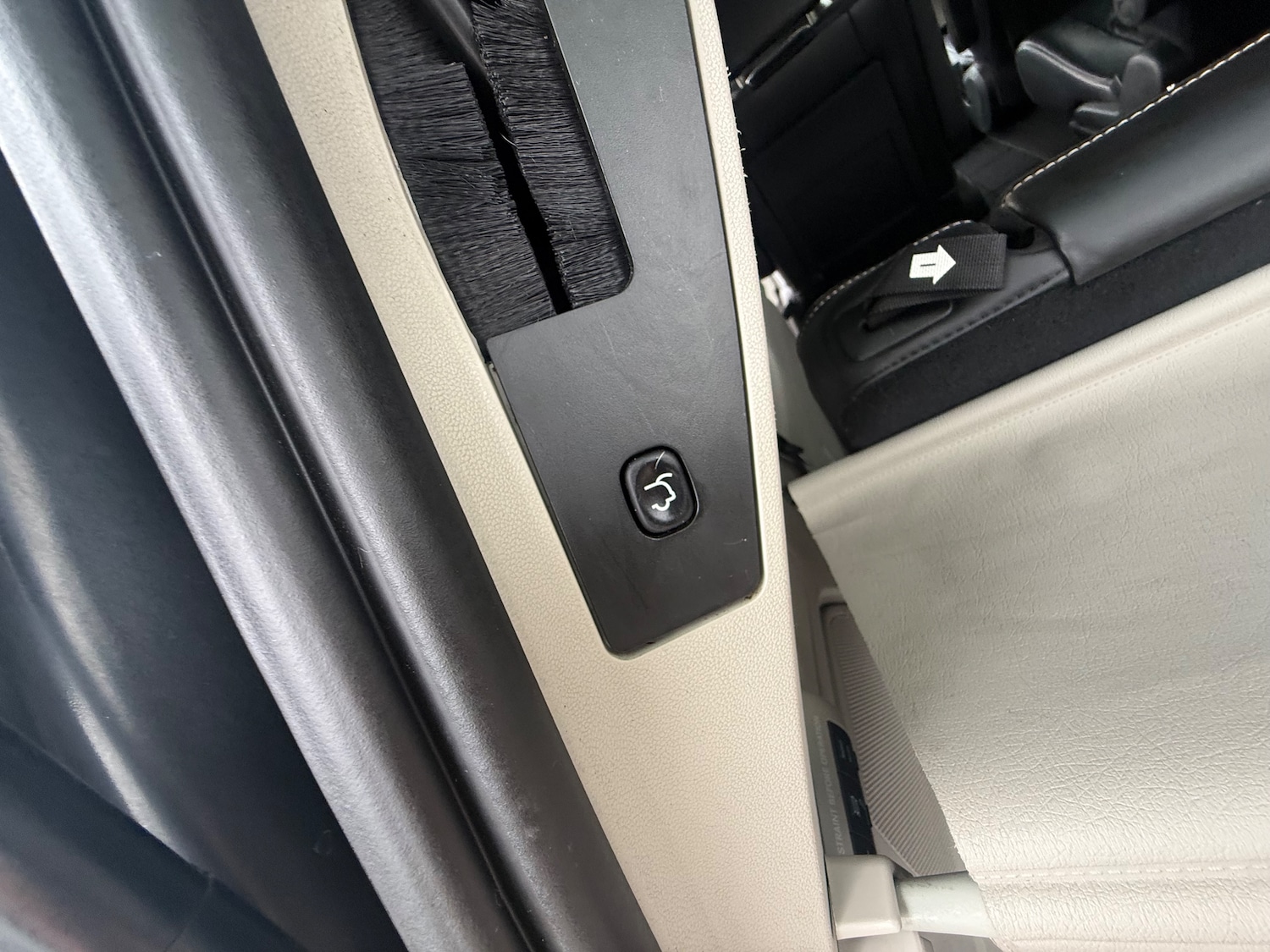 Used Chrysler Grand Voyager 2014 for sale - 77450922: Photo 17