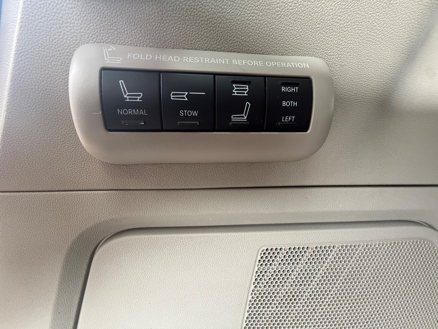 Used Chrysler Grand Voyager 2014 for sale - 77450922: Photo 18