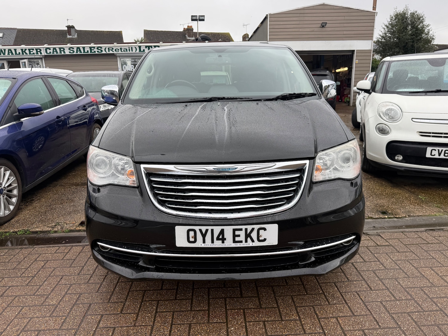 Used Chrysler Grand Voyager 2014 for sale - 77450922: Photo 2