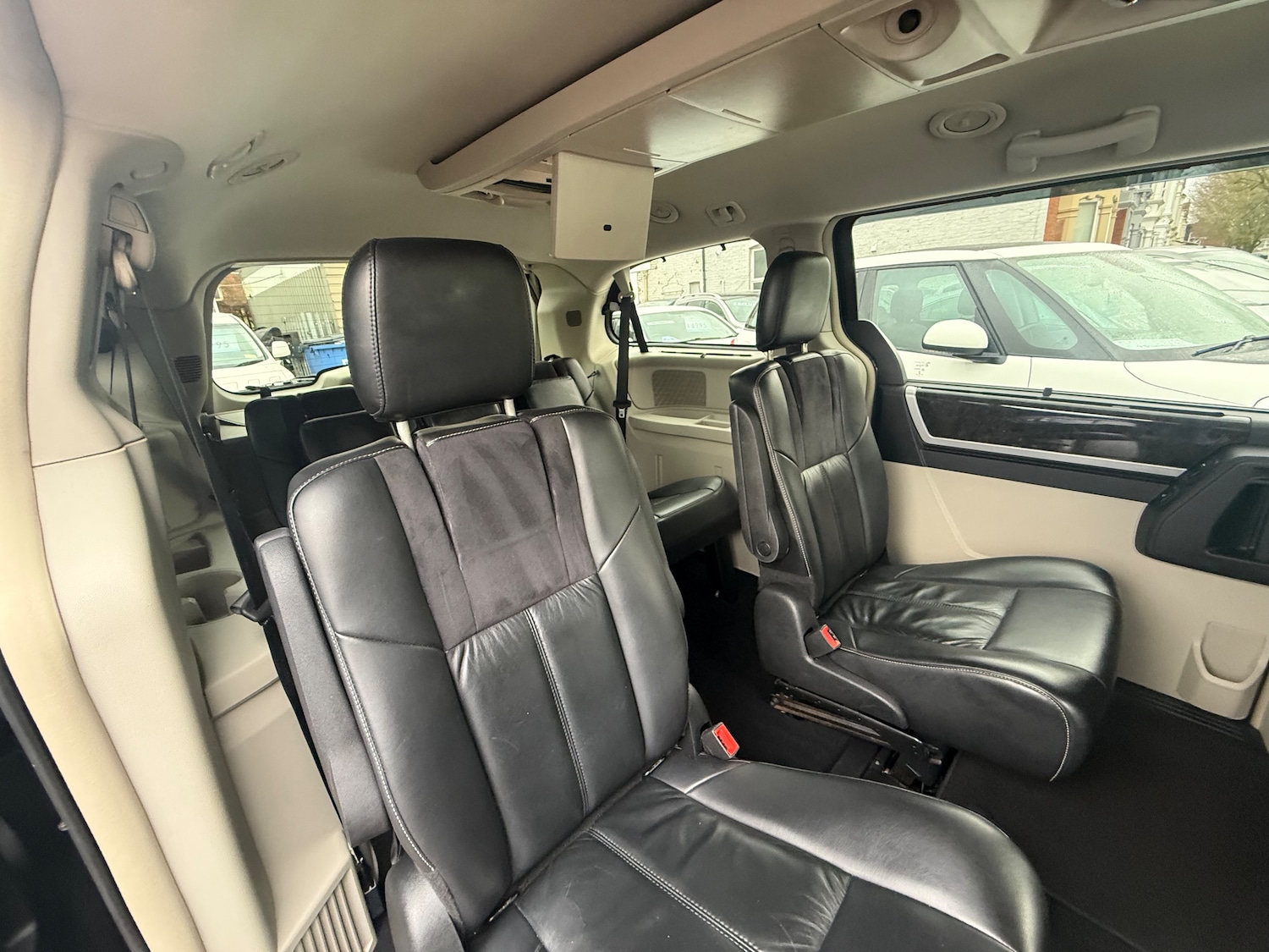 Used Chrysler Grand Voyager 2014 for sale - 77450922: Photo 22