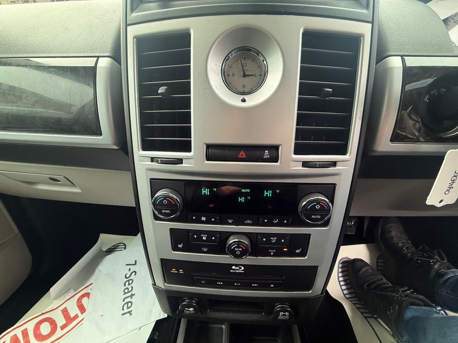 Used Chrysler Grand Voyager 2014 for sale - 77450922: Photo 32