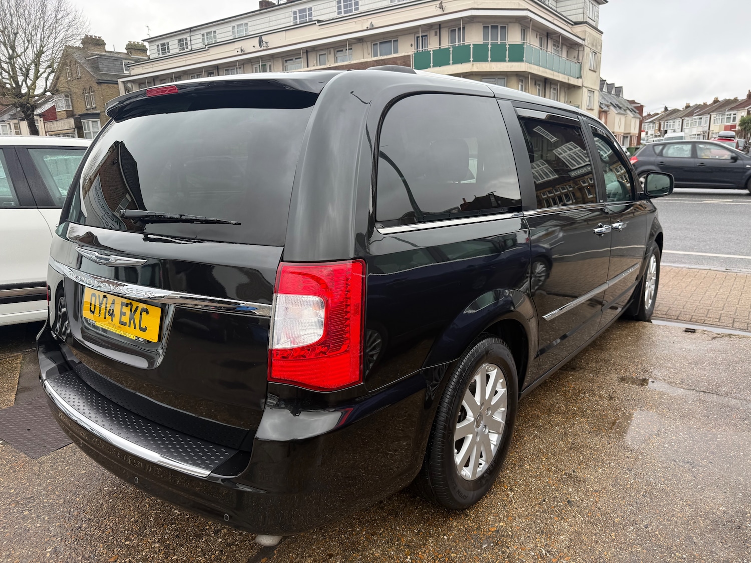 Used Chrysler Grand Voyager 2014 for sale - 77450922: Photo 4