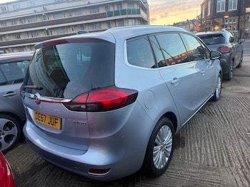 Used Vauxhall Zafira Tourer 2017 for sale - 77730060: Photo