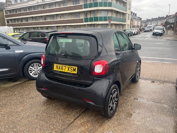 Used smart fortwo 2017 for sale - 76711954: Photo