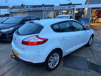 Used Renault Megane 2012 for sale - 77350494: Photo