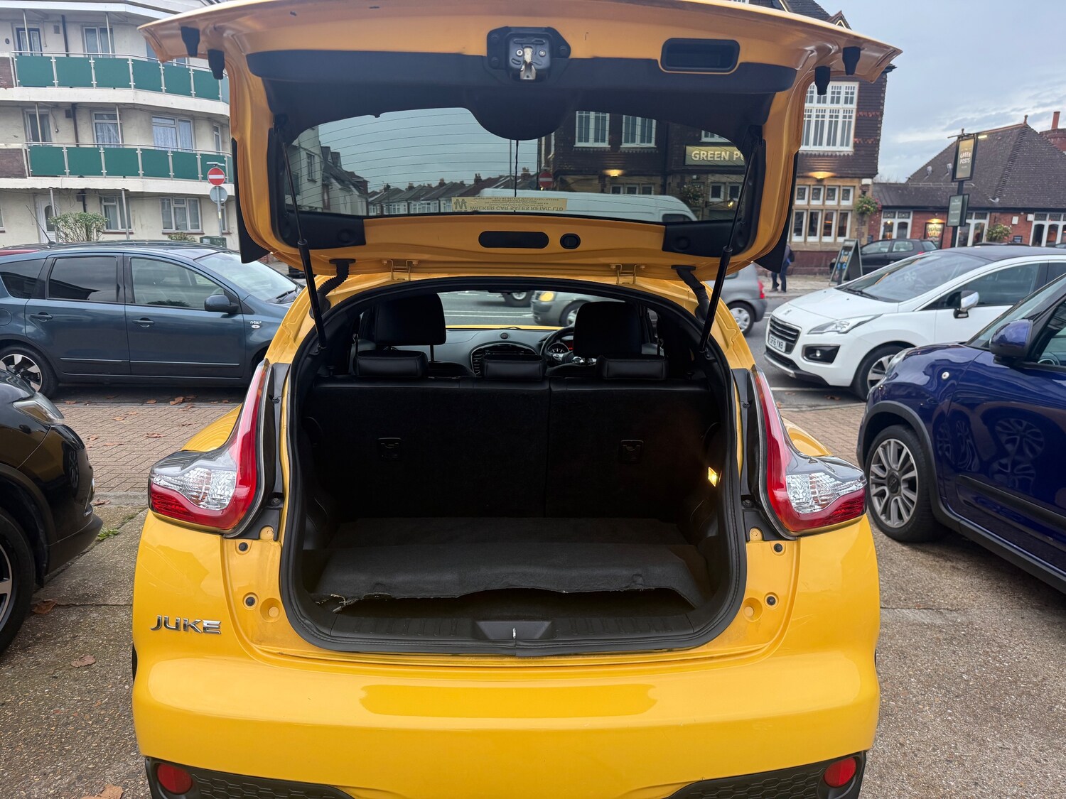 Used Nissan Juke 2014 for sale - 76569302: Photo 27