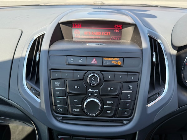 Used Vauxhall Zafira 2014 for sale - 74375617: Photo 25