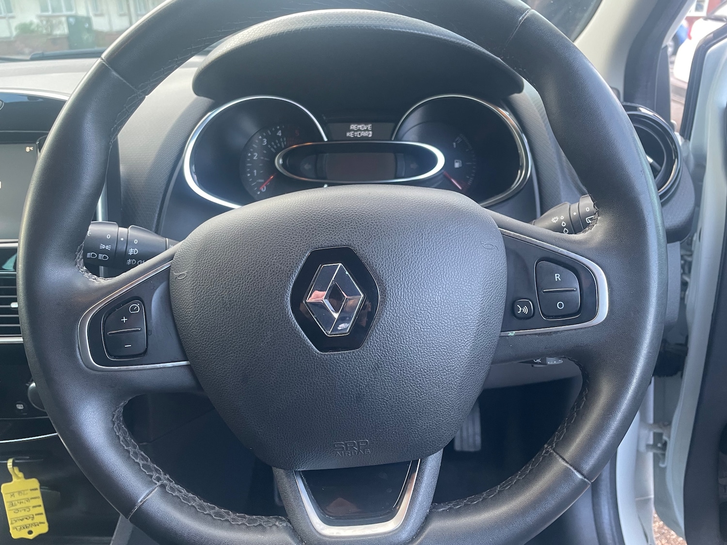 Used Renault Clio 2019 for sale - 77364105: Photo 11
