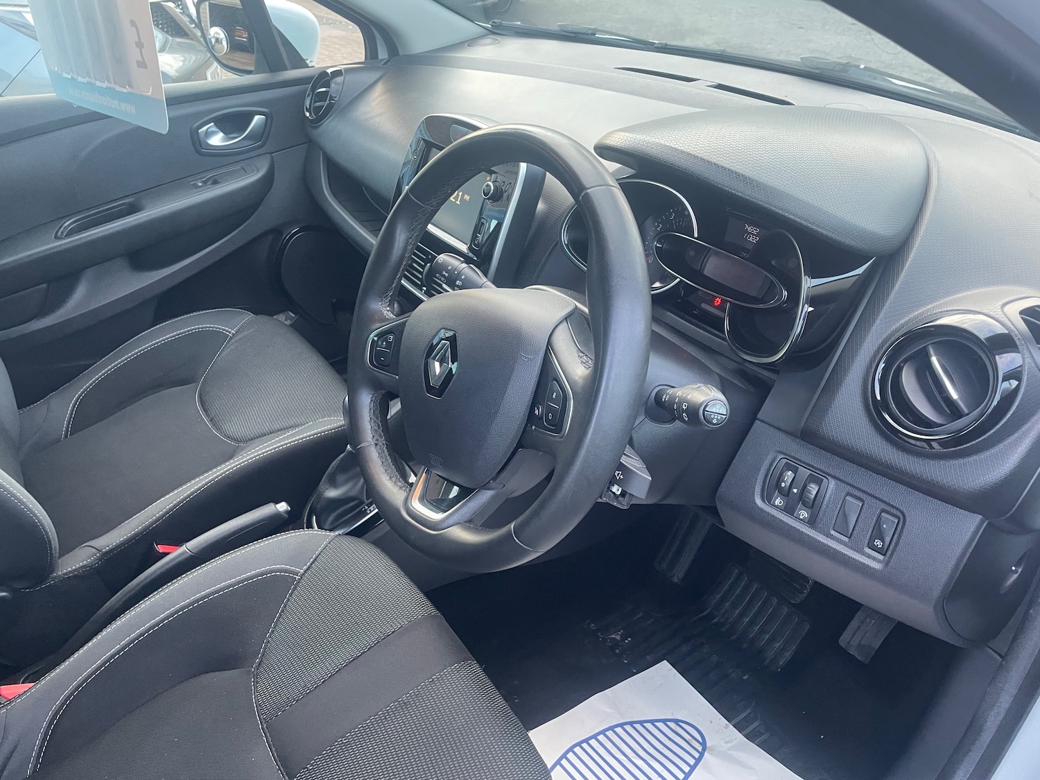 Used Renault Clio 2019 for sale - 77364105: Photo 18