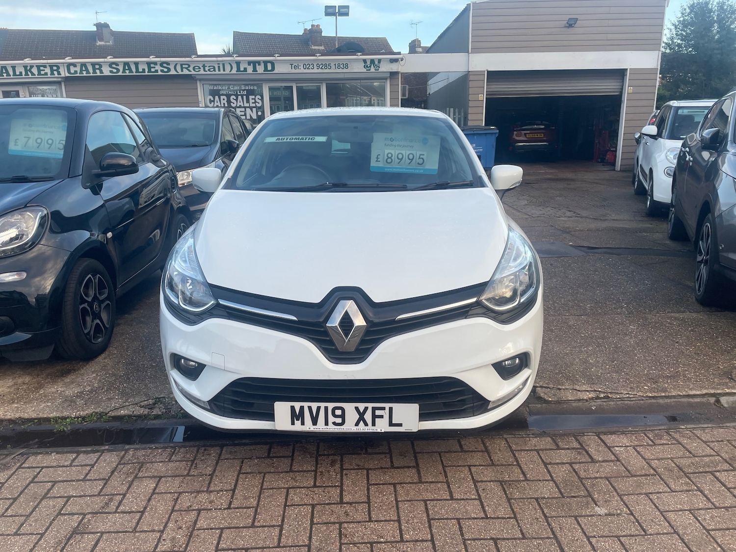 Used Renault Clio 2019 for sale - 77364105: Photo 2
